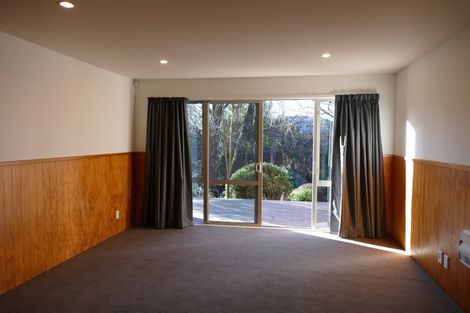 Photo of property in 17d Athol Terrace, Upper Riccarton, Christchurch, 8041