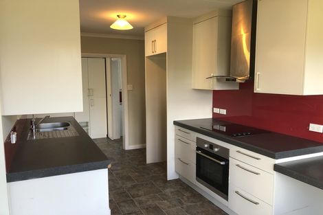 Photo of property in 8 Arimu Road, Papakura, 2110