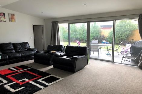 Photo of property in 22 Fernham Way, Rolleston, 7615