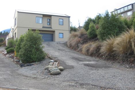 Photo of property in 37 Kent Street, Queenstown, 9300