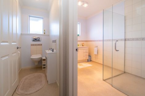 Photo of property in 20d Victoria Street, Hawera, 4610