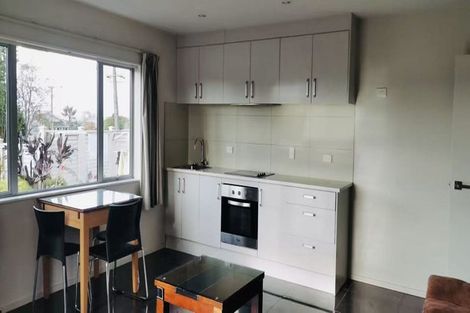 Photo of property in 30 Park Rise, Campbells Bay, Auckland, 0630