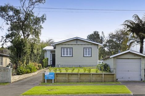 Photo of property in 63 Gladstone Street, Hawera, 4610