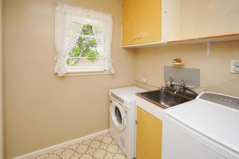 Photo of property in 17 Masham Road, Broomfield, Christchurch, 8042