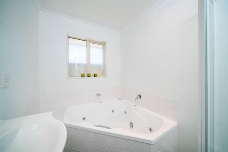 Photo of property in 12 Donatello Drive, Rolleston, 7614