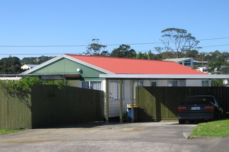 Photo of property in 47 Meadowvale Rise, Titirangi, Auckland, 0604