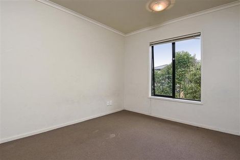 Photo of property in 56 Verdale Circle, Glen Eden, Auckland, 0602