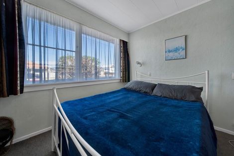 Photo of property in 12 Surrey Street, Hawera, 4610