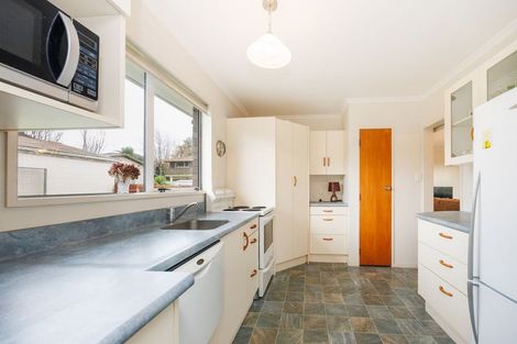 Photo of property in 2 Wharite Place, Awapuni, Palmerston North, 4412