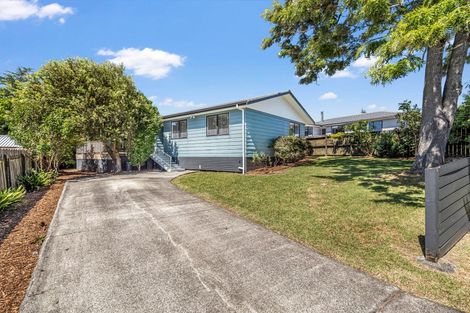 Photo of property in 7 Panzic Place, Glen Eden, Auckland, 0602