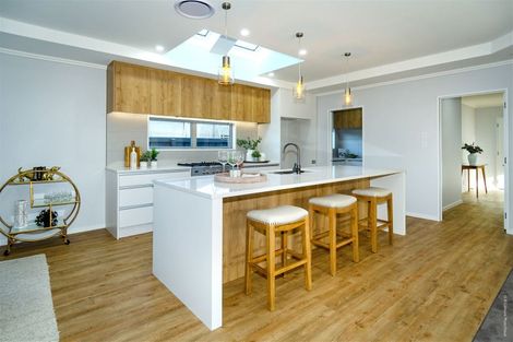 Photo of property in 5 Migratory Lane, Rolleston, 7615