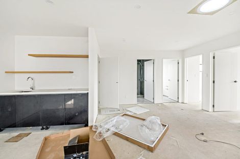 Photo of property in 43 Evergreen Parade, Rosehill, 2113