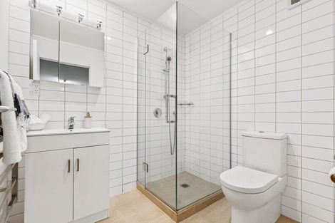 Photo of property in 17 Javelin Close, Gulf Harbour, Whangaparaoa, 0930