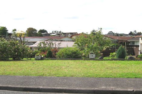 Photo of property in 4 Annette Avenue, Te Atatu South, Auckland, 0610
