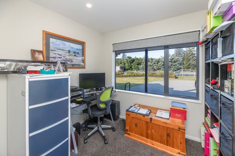 Photo of property in 25 Glenmark Drive, Waipara, 7483