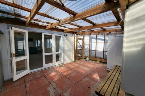 Photo of property in 23 Milton Street, Berhampore, Wellington, 6023