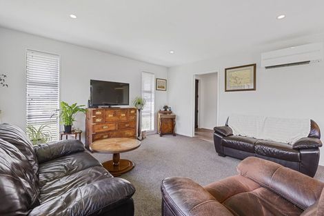 Photo of property in 14 Awarua Road, Pegasus, 7612