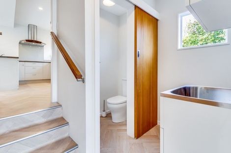 Photo of property in 48 Kent Lodge Avenue, Avonhead, Christchurch, 8042