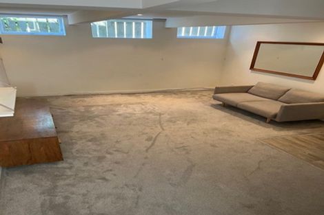 Photo of property in 282 Queens Drive, Lyall Bay, Wellington, 6022