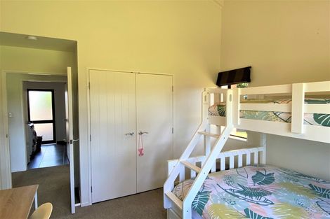 Photo of property in 5 Godwit Place, Waiuku, 2123
