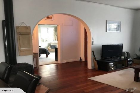 Photo of property in 9 Myrtle Crescent, Mount Cook, Wellington, 6021