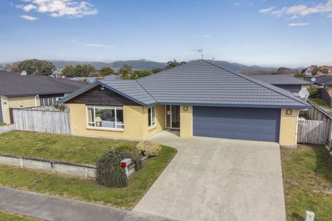 Photo of property in 84 Regent Drive, Paraparaumu Beach, Paraparaumu, 5032