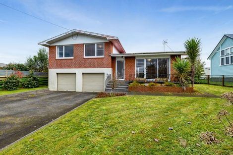 Photo of property in 103 High Street, Eltham, 4322