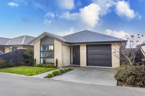 Photo of property in 4 Koral Lane, Broomfield, Christchurch, 8042