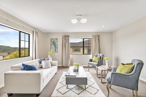 Photo of property in 99 Laurel Oak Drive, Schnapper Rock, Auckland, 0632