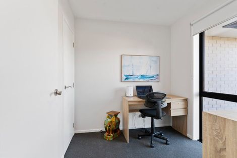 Photo of property in 6 Georgina Beyer Way, Carterton, 5713