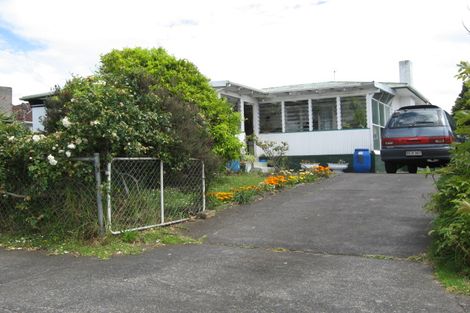 Photo of property in 5 Wayne Drive, Mangere, Auckland, 2022