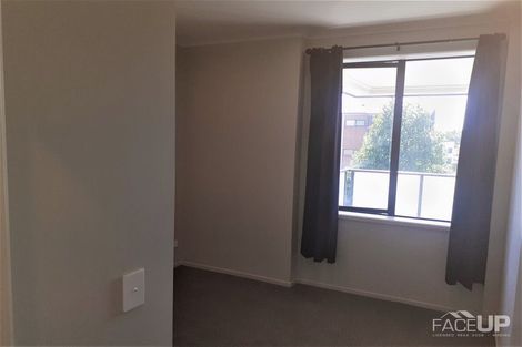 Photo of property in 2/22 Kerewhenua Crescent, Hobsonville, 0616