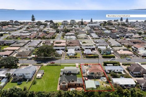 Photo of property in 236 Centreway Road, Orewa, 0931
