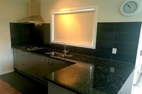 Photo of property in 11 Strid Road, Te Atatu South, Auckland, 0610