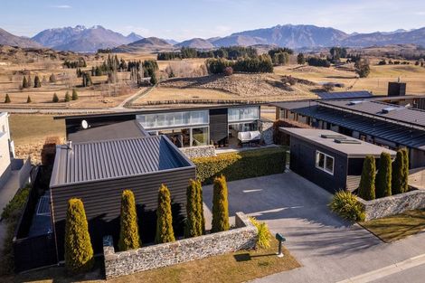 Photo of property in 14 Advance Terrace, Arrowtown, 9302