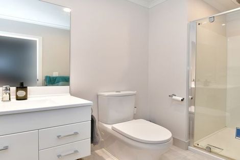 Photo of property in 7/89 Hobsonville Point Road, Hobsonville, Auckland, 0616