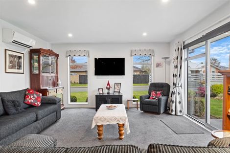 Photo of property in 10 Papawai Drive, Rangiora, 7400