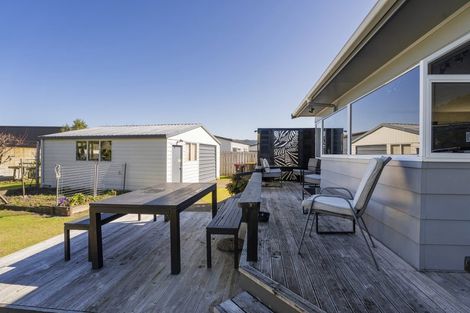 Photo of property in 21 Endeavour Close, Whitianga, 3510