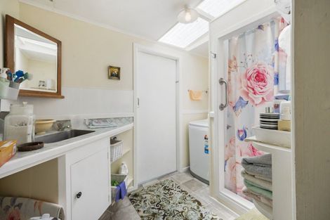 Photo of property in 47 Patu-kukupa Street, Manaia, 4612