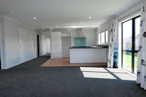 Photo of property in 8 Rotoiti Place, Paraparaumu, 5032