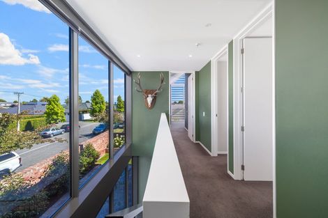 Photo of property in 51 Jeffreys Road, Bryndwr, Christchurch, 8052
