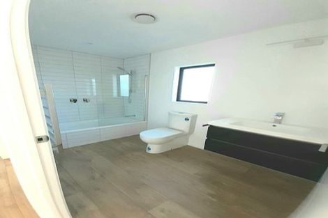 Photo of property in 2 Scott Street, Moturoa, New Plymouth, 4310