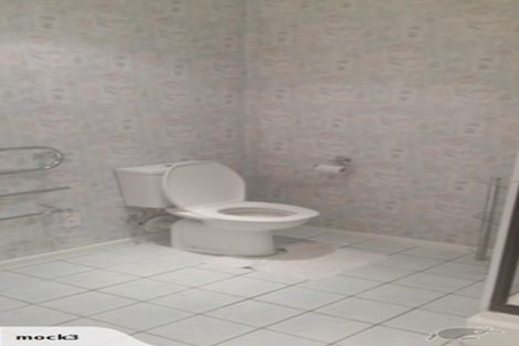 Photo of property in 35 Cyclarama Crescent, Massey, Auckland, 0614