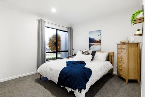 Photo of property in 8 Shalimar Place, Huntington, Hamilton, 3210