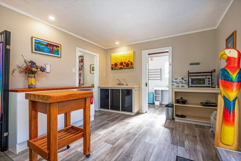 Photo of property in 10 Haggerty Street, Kimbolton, 4774