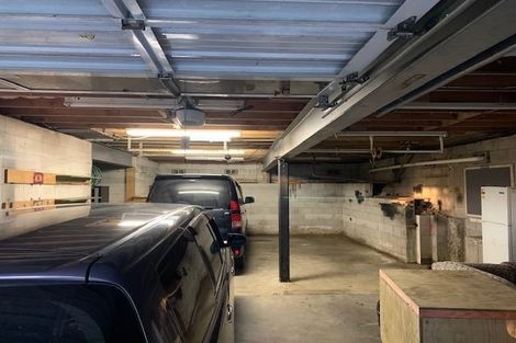 Photo of property in 5 Pavola Grove, Glenfield, Auckland, 0629