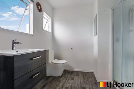 Photo of property in 2/21 Takanini Road, Takanini, 2112