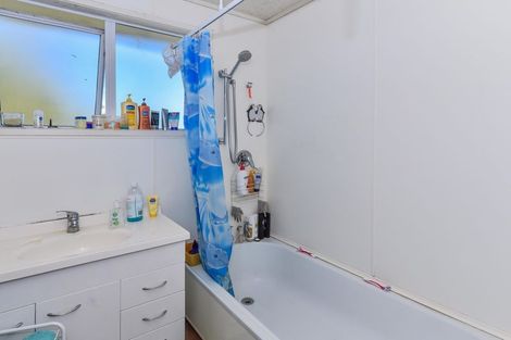 Photo of property in 60 John Walker Drive, Manurewa, Auckland, 2102