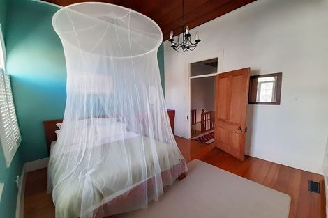 Photo of property in 2/24 Church Street, Devonport, Auckland, 0624