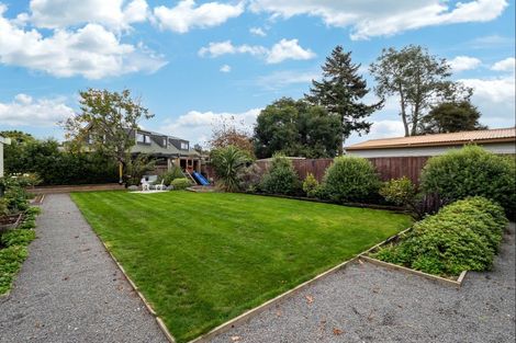 Photo of property in 47 Guildford Street, Burnside, Christchurch, 8053